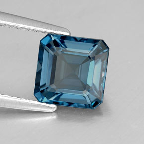 Topaze bleue naturelle taille émeraude, 1,98 ct, VS