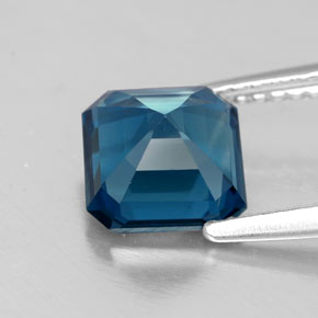 Topaze bleue naturelle taille émeraude, 2,19 ct, VS