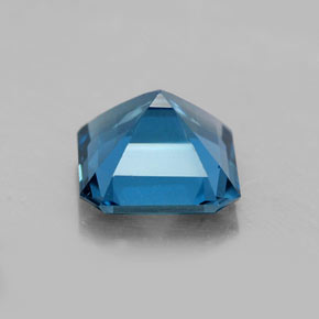 Topaze bleue naturelle taille émeraude, 1,91 ct, VS