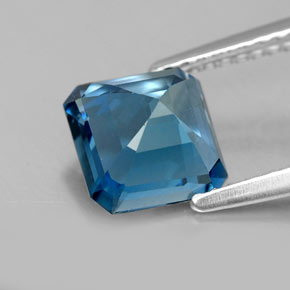 Topaze bleue naturelle taille émeraude, 2,23 ct, VS