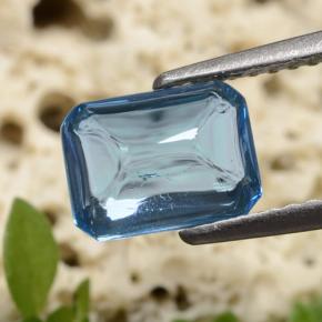 Topaze bleue naturelle taille émeraude, 1,80 ct, transparent