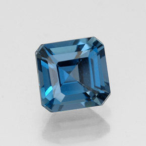 Topaze bleue naturelle taille émeraude, 1,36 ct, VVS