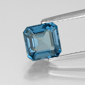 Topaze bleue naturelle taille émeraude, 1,31 ct, VS