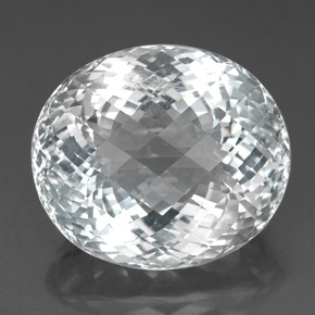 Topaze blanc naturelle coupe ovale, 86,40 ct, VVS
