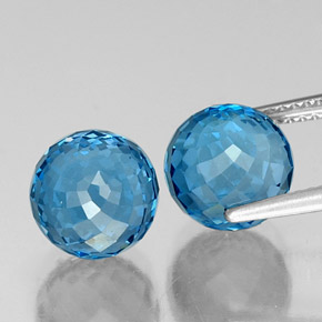 Achetez naturel 11.84ct Bleu Suisse Topaze gems, Sphère / Boule, En provenance Brésil chez GemSelect. En stock, livraison internationale!