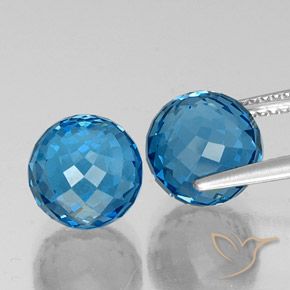 Shop natural 11.71ct Bleu Suisse Topaze gems, Sphère / Boule, from Brésil at GemSelect. In stock, global shipping!