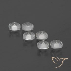 Shop natural 2.82ct Blanc clair Topaze gems, Coussin, from Brésil at GemSelect. In stock, global shipping!
