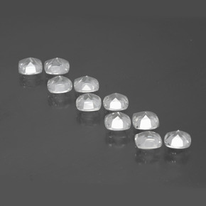 Achetez naturel 4.65ct Blanc Topaze gems, Coupe coussin, En provenance Brésil chez GemSelect. En stock, livraison internationale!