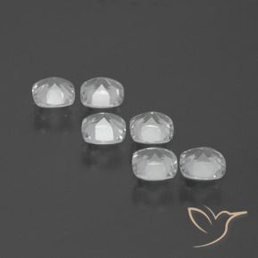 Shop natural 3.21ct Blanc clair Topaze gems, Coussin, from Brésil at GemSelect. In stock, global shipping!