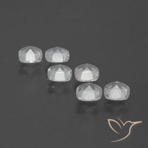 Shop natural 3.02ct Blanc clair Topaze gems, Coussin, from Brésil at GemSelect. In stock, global shipping!