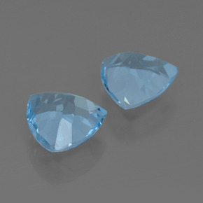 Achetez naturel 5.56ct Bleu ciel Topaze gems, Trillion, En provenance Brésil chez GemSelect. En stock, livraison internationale!