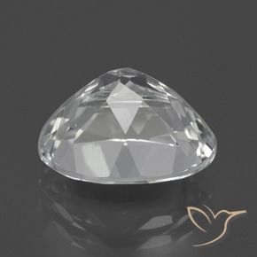 Topaze Blanc clair naturelle ovale, 5.61 ct, VVS-VS