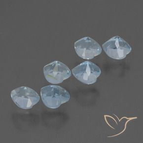 Achetez naturel 2.08ct Bleu ciel Topaze gems, Forme de coeur, En provenance Brésil chez GemSelect. En stock, livraison internationale!