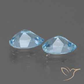 Shop natural 1.72ct Bleu Suisse Topaze gems, En forme de poire, from Brésil at GemSelect. In stock, global shipping!