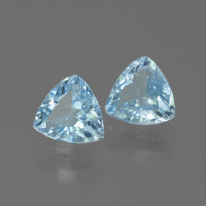 Achetez naturel 2.62ct Bleu ciel Topaze gems, Trillion, En provenance Brésil chez GemSelect. En stock, livraison internationale!