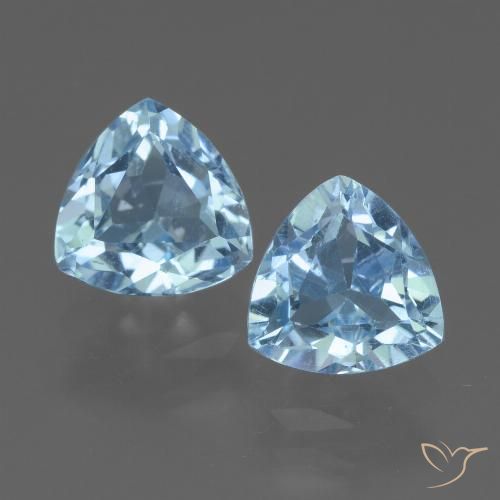 3.30ctw Naturel Bleu ciel Topaze, Trillion, VS