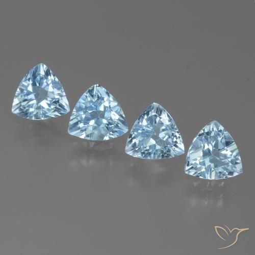 4.65ctw Naturel Bleu ciel Topaze, Trillion, VVS-VS