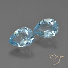 Shop natural 1.86ct Bleu Suisse Topaze gems, En forme de poire, from Brésil at GemSelect. In stock, global shipping!
