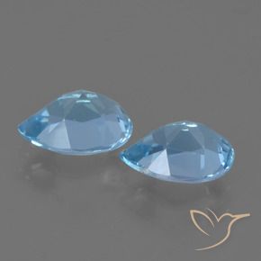 Shop natural 1.75ct Bleu Suisse Topaze gems, En forme de poire, from Brésil at GemSelect. In stock, global shipping!