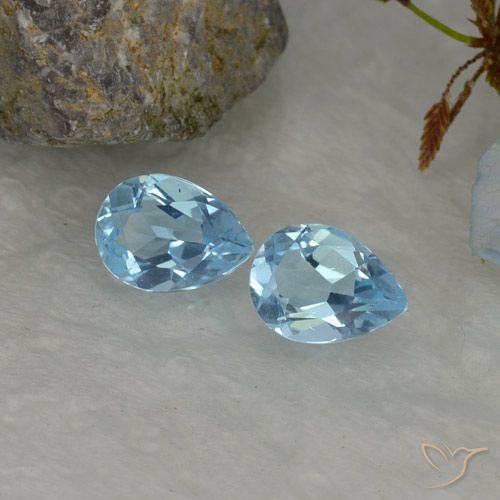 1.67ctw Naturel Bleu ciel Topaze, En forme de poire, VVS-VS