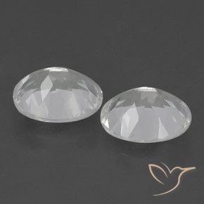 Shop natural 6.37ct Blanc Topaze gems, ovale, from Brésil at GemSelect. In stock, global shipping!