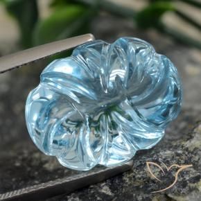 Topaze Bleu ciel naturelle Taille Fleur, 11.77 ct, Transparent