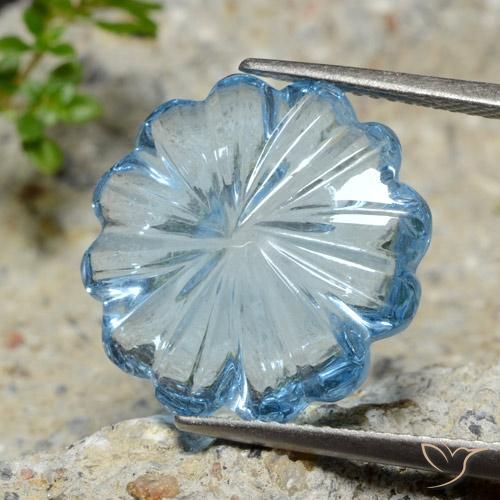 Topaze Bleu ciel naturelle Taille Fleur, 12.02 ct, Transparent
