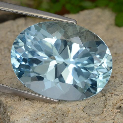 Topaze Bleu Suisse naturelle ovale, 23.78 ct, VVS