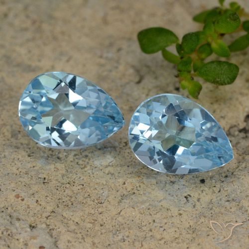 1.85ctw Naturel Bleu ciel Topaze, En forme de poire, VVS-VS