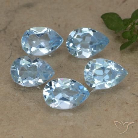 Shop natural 2.69ct Bleu Suisse Topaze gems, En forme de poire, from Brésil at GemSelect. In stock, global shipping!