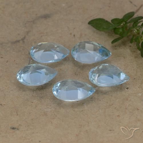 Shop natural 2.69ct Bleu Suisse Topaze gems, En forme de poire, from Brésil at GemSelect. In stock, global shipping!