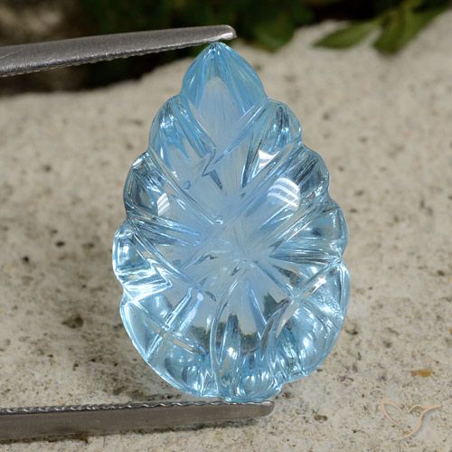 12.49ct Naturel Bleu ciel Topaze, Taille Fleur, Transparent
