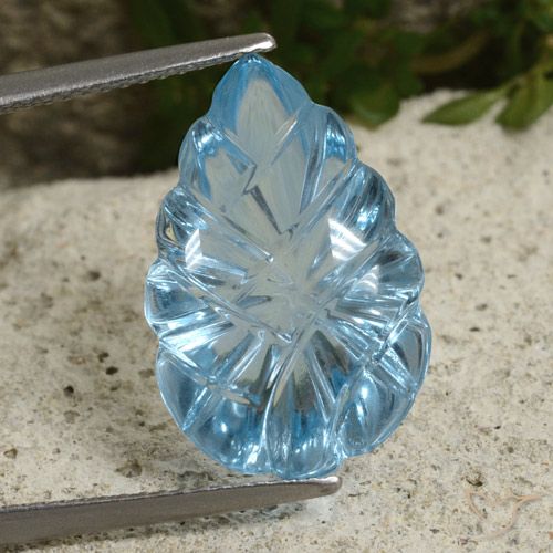 11.31ct Naturel Bleu ciel Topaze, Taille Fleur, Transparent