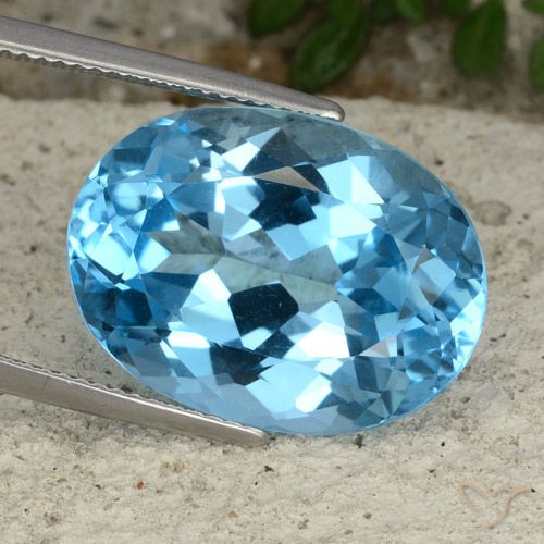 Topaze Bleu Suisse naturelle ovale, 22.38 ct, VVS-VS