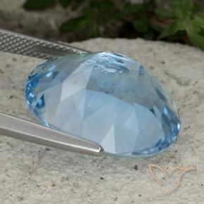 Topaze Bleu ciel naturelle ovale, 23.05 ct, VVS
