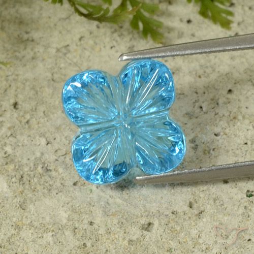 Topaze Bleu Suisse naturelle Taille Fleur, 8.41 ct, Transparent