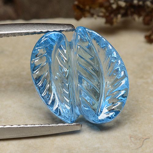 Topaze Bleu Suisse naturelle Taille Fleur, 8.24 ct, Transparent