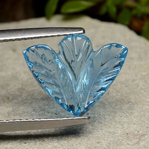 Topaze Bleu Suisse naturelle Taille Fleur, 4.24 ct, Transparent
