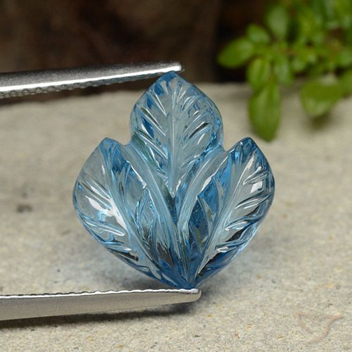 Topaze Bleu Suisse naturelle Taille Fleur, 7.93 ct, Transparent