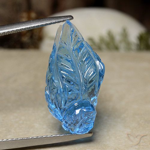 16.08ct Naturel Bleu ciel Topaze, Taille Fleur, Transparent