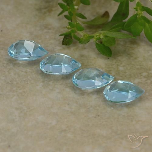 Shop natural 2.07ct Bleu Suisse Topaze gems, En forme de poire, from Brésil at GemSelect. In stock, global shipping!