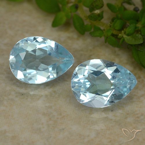 1.75ctw Naturel Bleu ciel Topaze, En forme de poire, VVS-VS