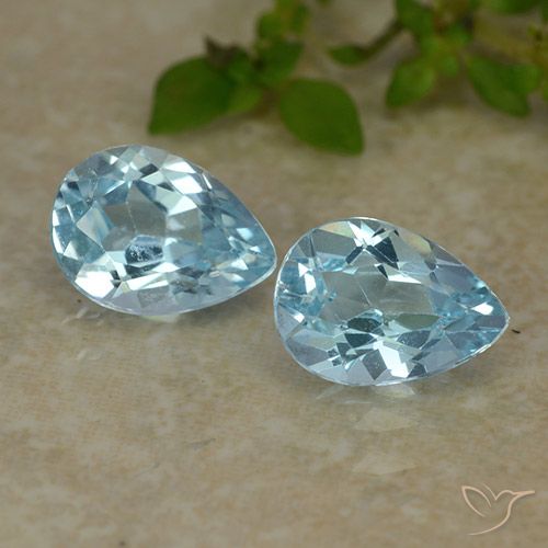 Achetez naturel 1.71ct Bleu ciel Topaze gems, En forme de poire, En provenance Brésil chez GemSelect. En stock, livraison internationale!