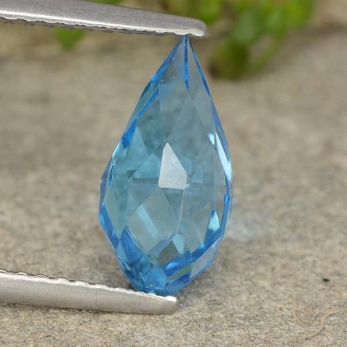 2.66ct Naturel Bleu Suisse Topaze, Briolette, VS