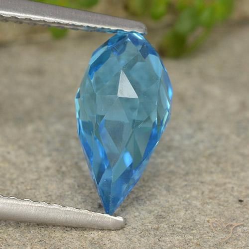 Topaze Bleu Suisse naturelle Briolette, 2.66 ct, VS
