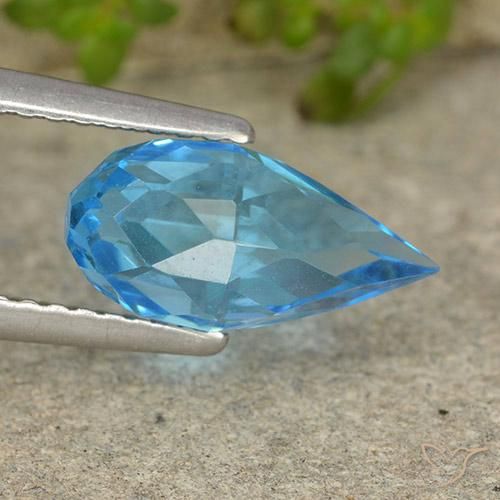 Topaze Bleu Suisse naturelle Briolette, 2.70 ct, VVS-VS