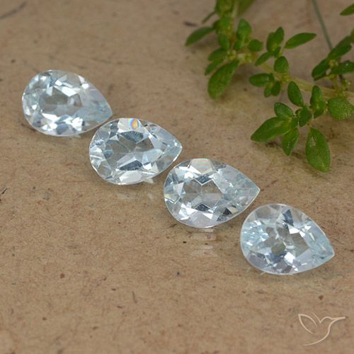 3.29ctw Naturel Bleu ciel Topaze, En forme de poire, VVS-VS