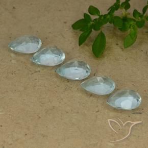 Shop natural 4.06ct Bleu ciel Topaze gems, En forme de poire, from Brésil at GemSelect. In stock, global shipping!
