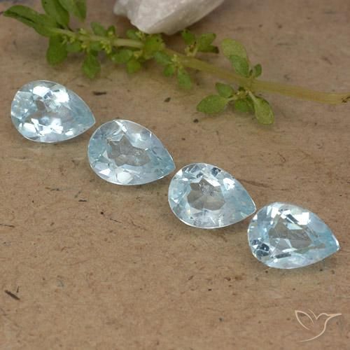 3.49ctw Naturel Bleu ciel Topaze, En forme de poire, VVS-VS