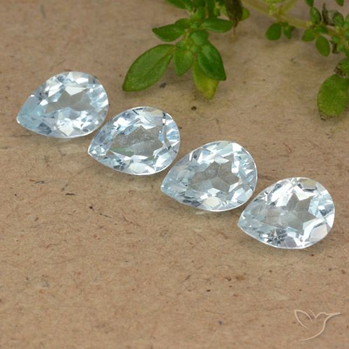 3.22ctw Naturel Bleu ciel Topaze, En forme de poire, VVS-VS